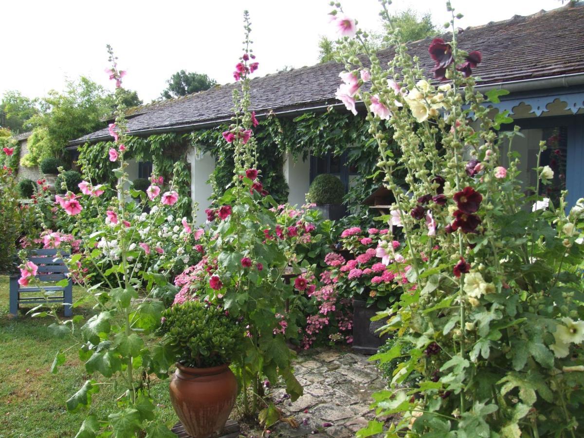 Ury Les Glycines B&B 외부 사진