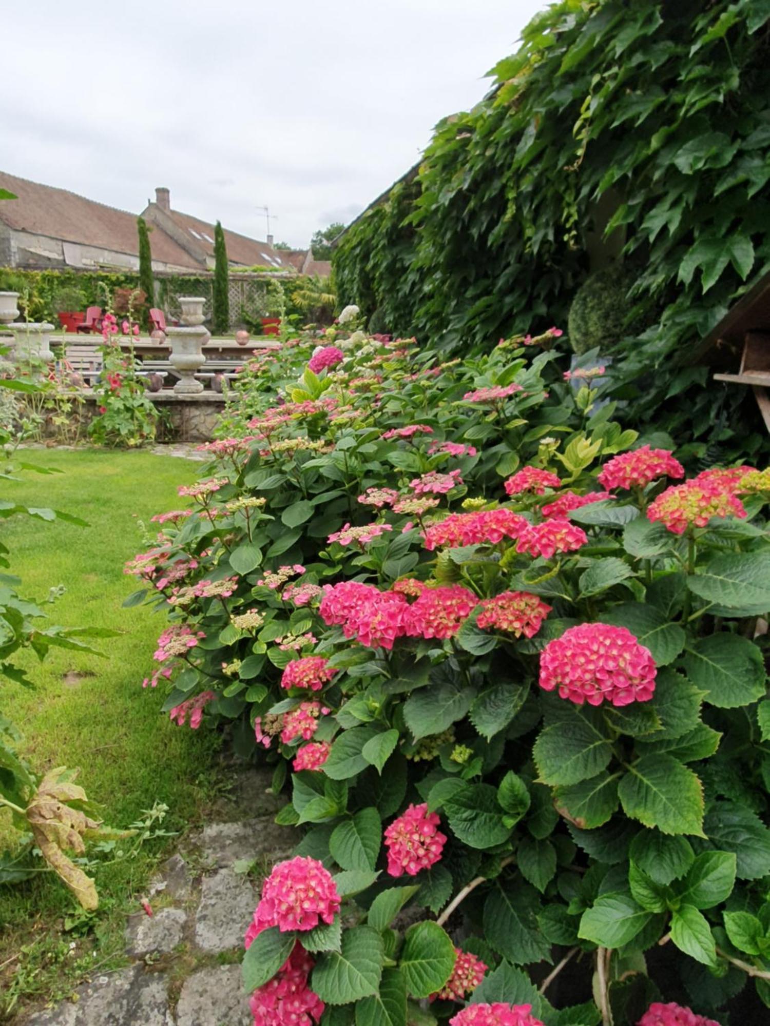 Ury Les Glycines B&B 외부 사진