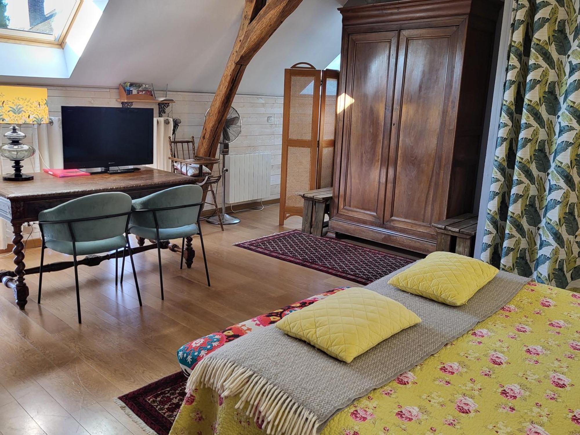 Ury Les Glycines B&B 외부 사진